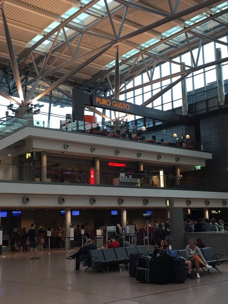 Hamburg Airport (Flughafen Hamburg) in Germany — Stock Photo, Image