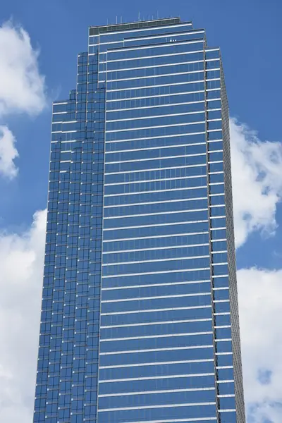 在德克萨斯州达拉斯市的美国银行广场摩天大楼 — 图库照片