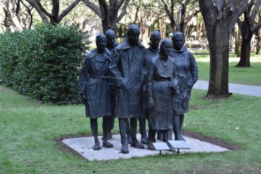 DOS, TX - SEP 18: George Segal tarafından Dallas, Teksas 'taki Nasher Heykel Merkezi' nde 18 Eylül 2016 'da görüldüğü üzere.