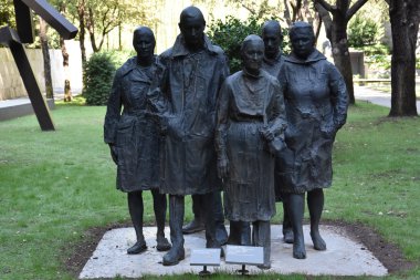 DOS, TX - SEP 18: George Segal tarafından Dallas, Teksas 'taki Nasher Heykel Merkezi' nde 18 Eylül 2016 'da görüldüğü üzere.