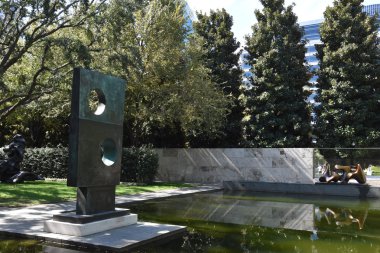 Dallas, TEXAS - SEP 18: Dallas, Teksas 'taki Nasher Heykel Merkezi, 18 Eylül 2016' da görüldüğü üzere. 