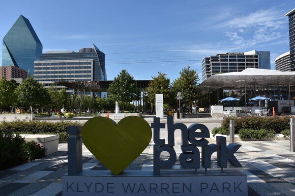 Klyde Warren Park in Dallas, Texas
