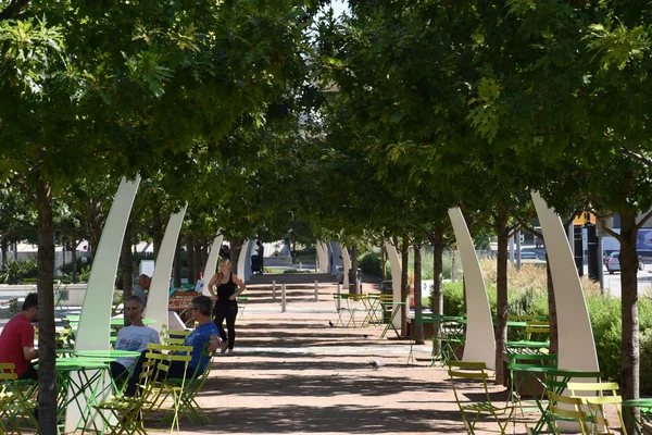 Klyde Warren Park em Dallas, Texas — Fotografia de Stock