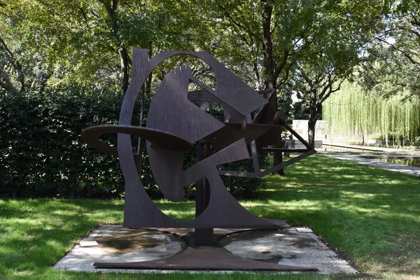 Dallas, TEXAS - SEP 18: Dallas, Teksas 'taki Nasher Heykel Merkezi, 18 Eylül 2016' da görüldüğü üzere. 