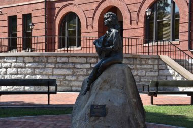 SEVIERVILLE, TN-OCT 3: Sevierville, Tennessee 'deki Dolly Parton heykeli, 3 Ekim 2016.