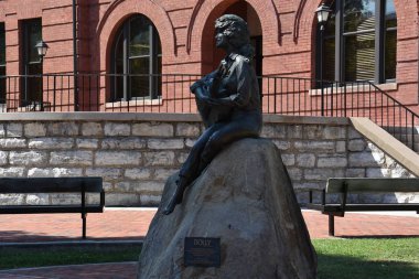SEVIERVILLE, TN-OCT 3: Sevierville, Tennessee 'deki Dolly Parton heykeli, 3 Ekim 2016.