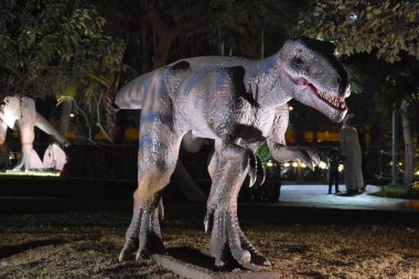 Dubai, Birleşik Arap Emirlikleri Dubai Bahçe kızdırma parkında dinozor