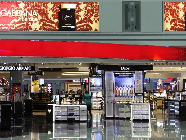 Terminal 1 på Dubais internationella flygplats i Förenade Arabemiraten — Stockfoto