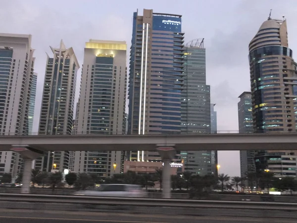 Sheikh Zayed Road ουρανοξύστες σε Ντουμπάι, Ηνωμένα Αραβικά Εμιράτα — Φωτογραφία Αρχείου