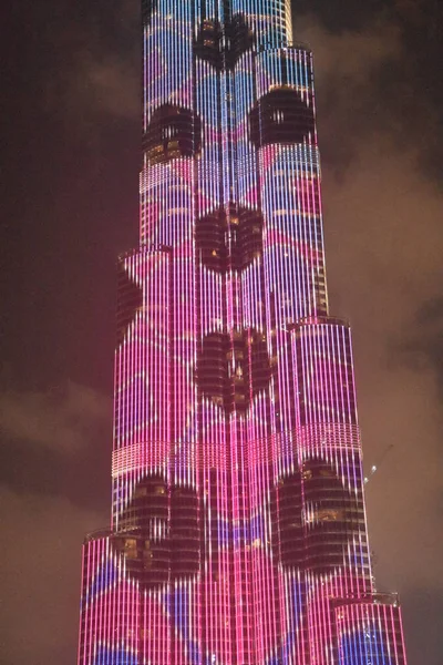 The LED lights show at Burj Khalifa in Dubai, UAE — Stock Photo, Image