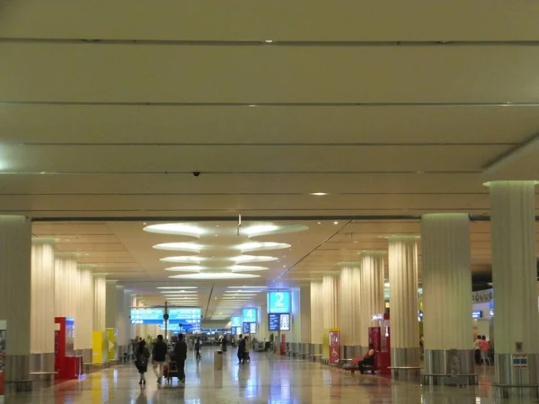 Le nouveau Terminal 3 (Emirates) à l'aéroport international de Dubaï — Photo