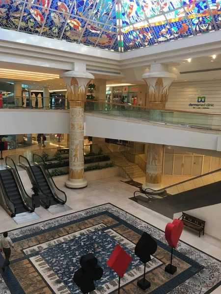 Centro comercial Wafi en Dubai, Emiratos Árabes Unidos —  Fotos de Stock