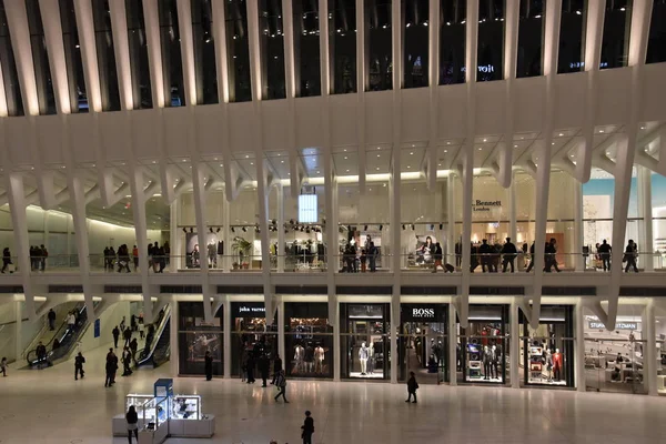 Η Oculus από το συγκοινωνιακό κόμβο Westfield World Trade Center στη Νέα Υόρκη — Φωτογραφία Αρχείου