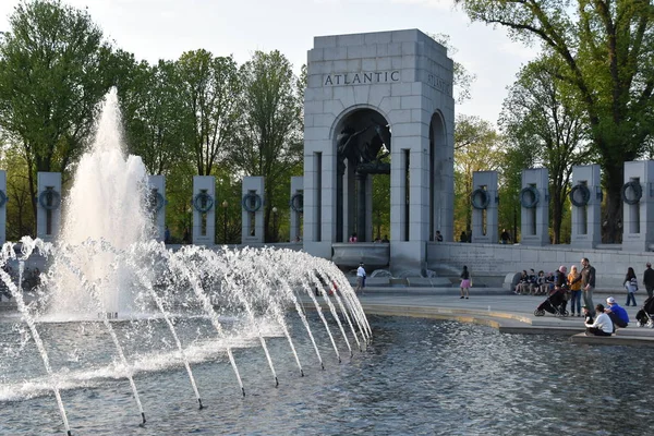 Monumento Nacional de la Segunda Guerra Mundial en Washington, DC — Foto de Stock