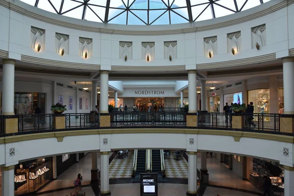 King of Prussia Mall en Pennsylvania — Foto de Stock