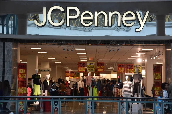 JCPenney obchod v King of Prussia Mall v Pensylvánii — Stock fotografie