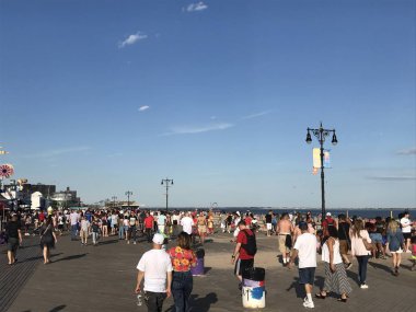 Brooklyn, New York - 24 Haziran: Coney Island Brooklyn, 24 Haziran 2017 üzerinde görüldüğü gibi New York'da. Bir yarımada konut mahalle, plaj ve eğlence eğlence yer.