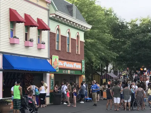 Lake Compounce Bristol, Connecticut