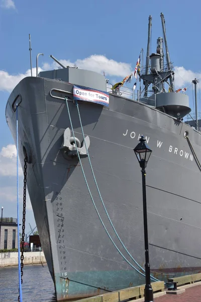 Baltimore, Maryland - Temmuz 2: Baltimore, Maryland 2 Temmuz 2017 üzerinde görüldüğü gibi Uss John W Brown. O bir müze gemi ve cruise gemi Clinton sokak Pier 1 Maryland Baltimore limanında demirli.