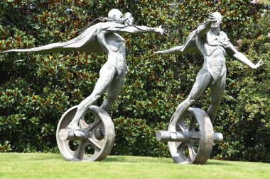 Leeds, Alabama - Temmuz 24: Kuaför Vintage Motorsporları Müzesi Leeds, Alabama, 24 Temmuz 2017 üzerinde görüldüğü gibi. Müze üzerinde 1.450 vintage ve modern motosiklet ve yarış arabaları vardır.