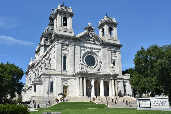 Minnesota, Minneapolis'de Saint Mary Bazilikası