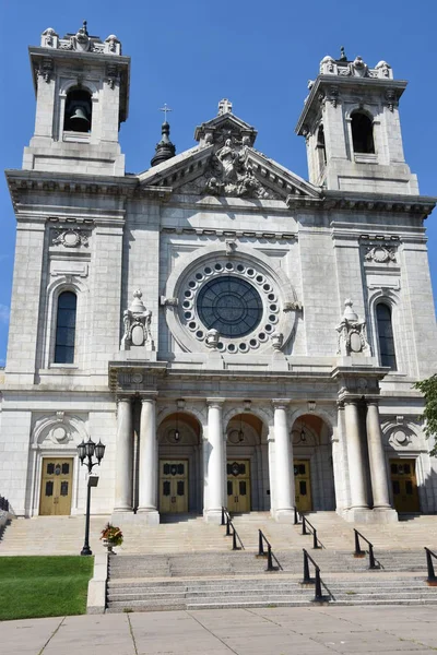 Minnesota, Minneapolis'de Saint Mary Bazilikası