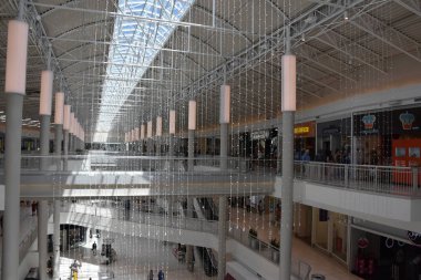 Bloomington, Minnesota - Tem 27: Mall of America Bloomington, Minnesota, 27 Temmuz 2017 üzerinde görüldüğü gibi. Leaseable alanı açısından en büyük ikinci alışveriş merkezi ve toplam kullanım alanı açısından Amerika Birleşik Devletleri'ndeki en büyük alışveriş merkezi olan.