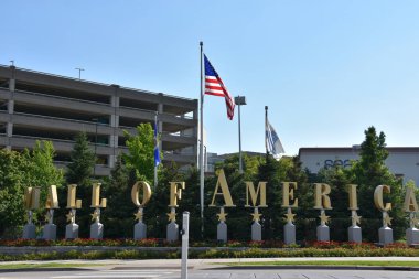 Bloomington, Minnesota - Tem 27: Mall of America Bloomington, Minnesota, 27 Temmuz 2017 üzerinde görüldüğü gibi. Leaseable alanı açısından en büyük ikinci alışveriş merkezi ve toplam kullanım alanı açısından Amerika Birleşik Devletleri'ndeki en büyük alışveriş merkezi olan.