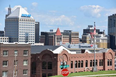 St Paul, Minnesota - Temmuz 29: Skyline St. Paulus Minnesota, 29 Temmuz 2017 üzerinde görüldüğü gibi. Bu ikinci en kalabalık şehri ABD'nin Minnesota eyaletinde başkentidir.