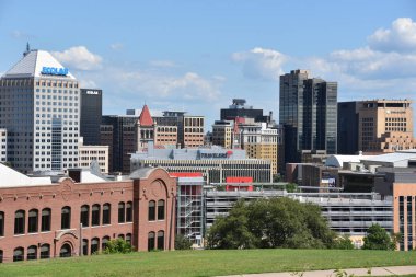 St Paul, Minnesota - Temmuz 29: Skyline St. Paulus Minnesota, 29 Temmuz 2017 üzerinde görüldüğü gibi. Bu ikinci en kalabalık şehri ABD'nin Minnesota eyaletinde başkentidir.
