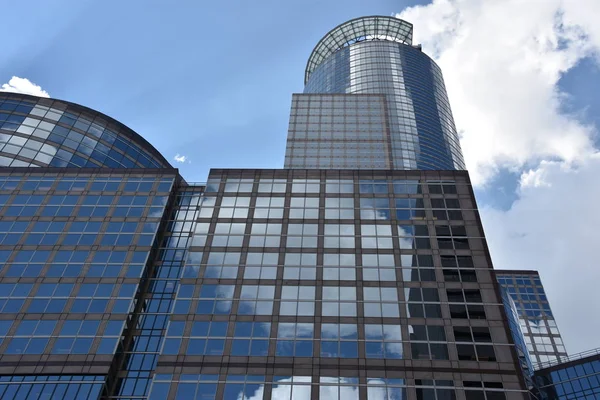 Minnesota, Minneapolis - Tem 27: Downtown Minneapolis Minnesota, 27 Temmuz 2017 üzerinde görüldüğü gibi. Minneapolis Minnesota eyaletinde büyük kentidir.
