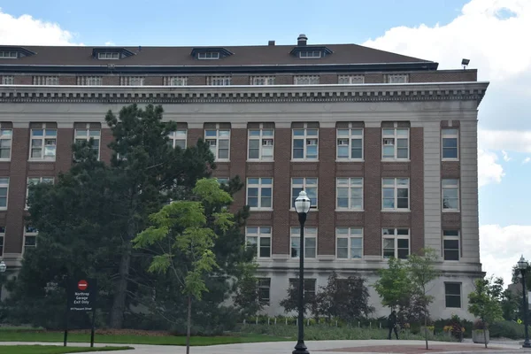 Minneapolis, Minnesota - Tem 28: 28 Temmuz 2017 üzerinde görüldüğü gibi Minnesota Üniversitesi. Minnesota Üniversitesi Minneapolis ve St Paul ve altıncı en büyük Üniversitesi ABD'de bir üniversitedir.