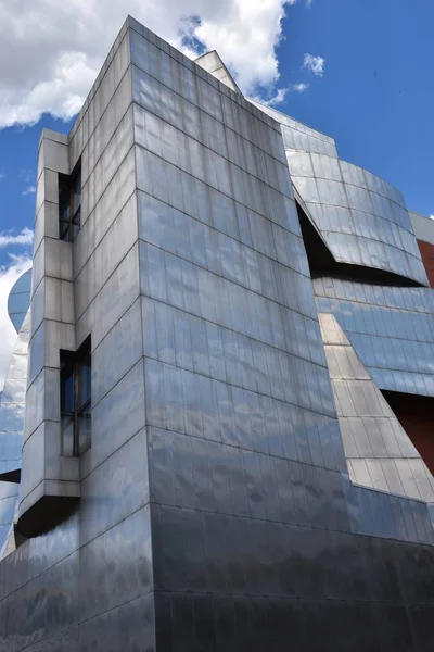 明尼阿波利斯 明尼苏达州 7月28日 韦斯曼美术馆在明尼苏达大学 如在2017年7月28日看到 明尼苏达大学是明尼阿波利斯的一所大学 圣保罗和美国第六大大学 — 图库照片