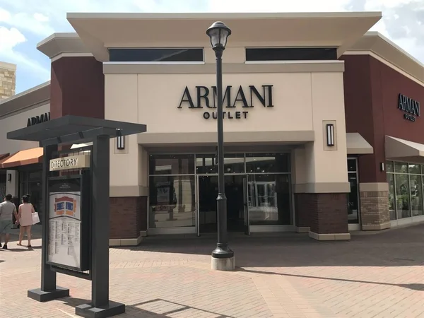 EAGAN, MN - 30 Temmuz 2017 'de görüldüğü gibi, Eagan, Minnesota' daki Twin Cities Premium Outlets.