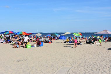 New London, Ct - Ağustos 13: Ocean Beach New London, Connecticut, 13 Ağustos 2017 üzerinde görüldüğü gibi. Bu muhteşem bir görünüm, sürmek, su kaydırağı, mini golf sahası ve bir arcade Games retro oyunları ile sunuyor.