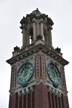 PROVIDENCE, RI - 13 AUG: Providence, Rhode Island 'daki Brown Üniversitesi Saat Kulesi, 13 Ağustos 2017.