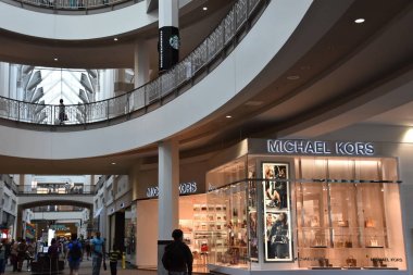Providence, Rhode Island - Ağustos 12: Providence yer Mall Rhode Island, 12 Ağustos 2017 üzerinde görüldüğü gibi. 1.4 milyon metrekare ayak tesis 1999 460 milyon $ bir maliyetle inşa edilmiştir.