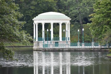 Providence, Rhode Island 'daki Rogers Williams Parkı' nda orkestra şefi.
