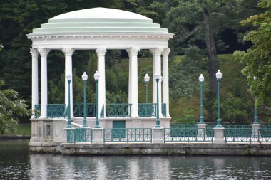 Providence, Rhode Island 'daki Rogers Williams Parkı' nda orkestra şefi.
