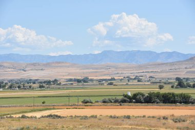 Utah 'tan Idaho' ya giderken manzara.