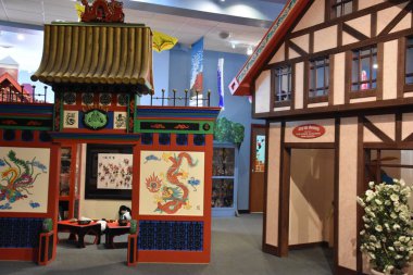 Ogden, Ut - Ağustos 24: Treehouse Müzesi Ogden, Utah, 24 Ağustos 2017 üzerinde görüldüğü gibi. Bu çocuklar el üzerinde etkinlikler ve sergiler bir hikaye adım teşvik okuma odaklı müzesidir.