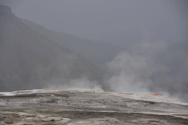 Mammoth Hot Springs Yellowstonský Národní Park — Stock fotografie