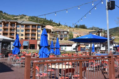 Park City, Ut - Ağustos 29: Kanyonlar Village Park City Utah, 29 Ağustos 2017 üzerinde görüldüğü gibi. Çok sayıda lüks yemek, alışveriş ve konaklama seçenekleri var.