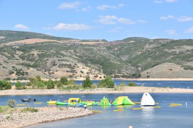 Wasatch, Ut - 27 Ağustos: Jordanelle State Park Wasatch County, Utah, 27 Ağustos 2017 üzerinde görüldüğü gibi. 29 Haziran 1995 tarihinde açıldı.