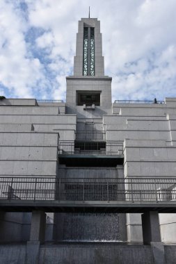 Salt Lake City, Utah - Ağustos 28: Konferans merkezi Salt Lake City, Utah, üzerinde 28 Ağustos 2017. Onun kilise of Jesus Christ of Latter-day Saints ve en büyük konferans salonu inşa için ana toplantı salonu.