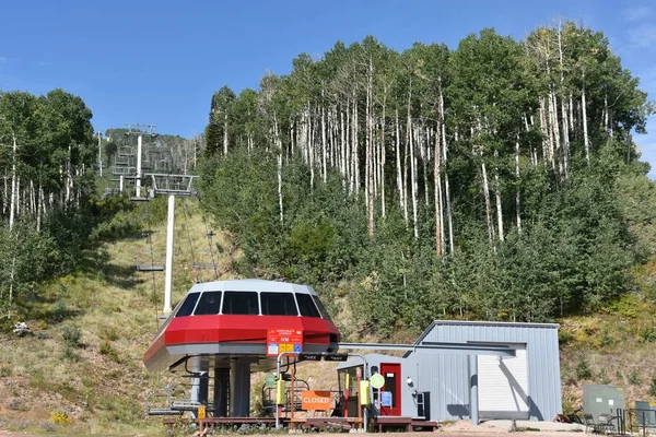 Park City Αυγ Κόκκινο Πεύκο Γόνδολα Στο Χωριό Φαράγγια Στο — Φωτογραφία Αρχείου