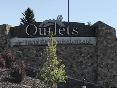 Lehi, Ut - 31 Ağustos: Lehi, Utah, 31 Ağustos 2017 üzerinde görüldüğü gibi çapraz Mountain hizmetinizde. Bu Utah County ilk ve tek çıkış noktası olduğunu ve Tuz Gölü İlçe sınırları.