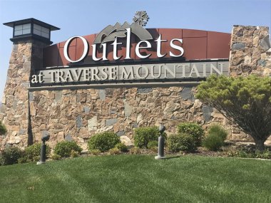 Lehi, Ut - 31 Ağustos: Lehi, Utah, 31 Ağustos 2017 üzerinde görüldüğü gibi çapraz Mountain hizmetinizde. Bu Utah County ilk ve tek çıkış noktası olduğunu ve Tuz Gölü İlçe sınırları.