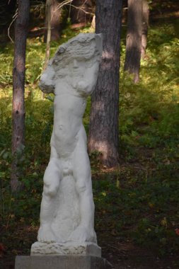 New Windsor, New York 'taki Storm King Sanat Merkezi 22 Eylül 2019' da. Bu belki de ABD 'deki en büyük modern açık hava heykel koleksiyonu..