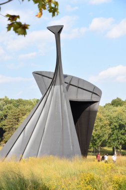 New Windsor, New York 'taki Storm King Sanat Merkezi 22 Eylül 2019' da. Bu belki de ABD 'deki en büyük modern açık hava heykel koleksiyonu..